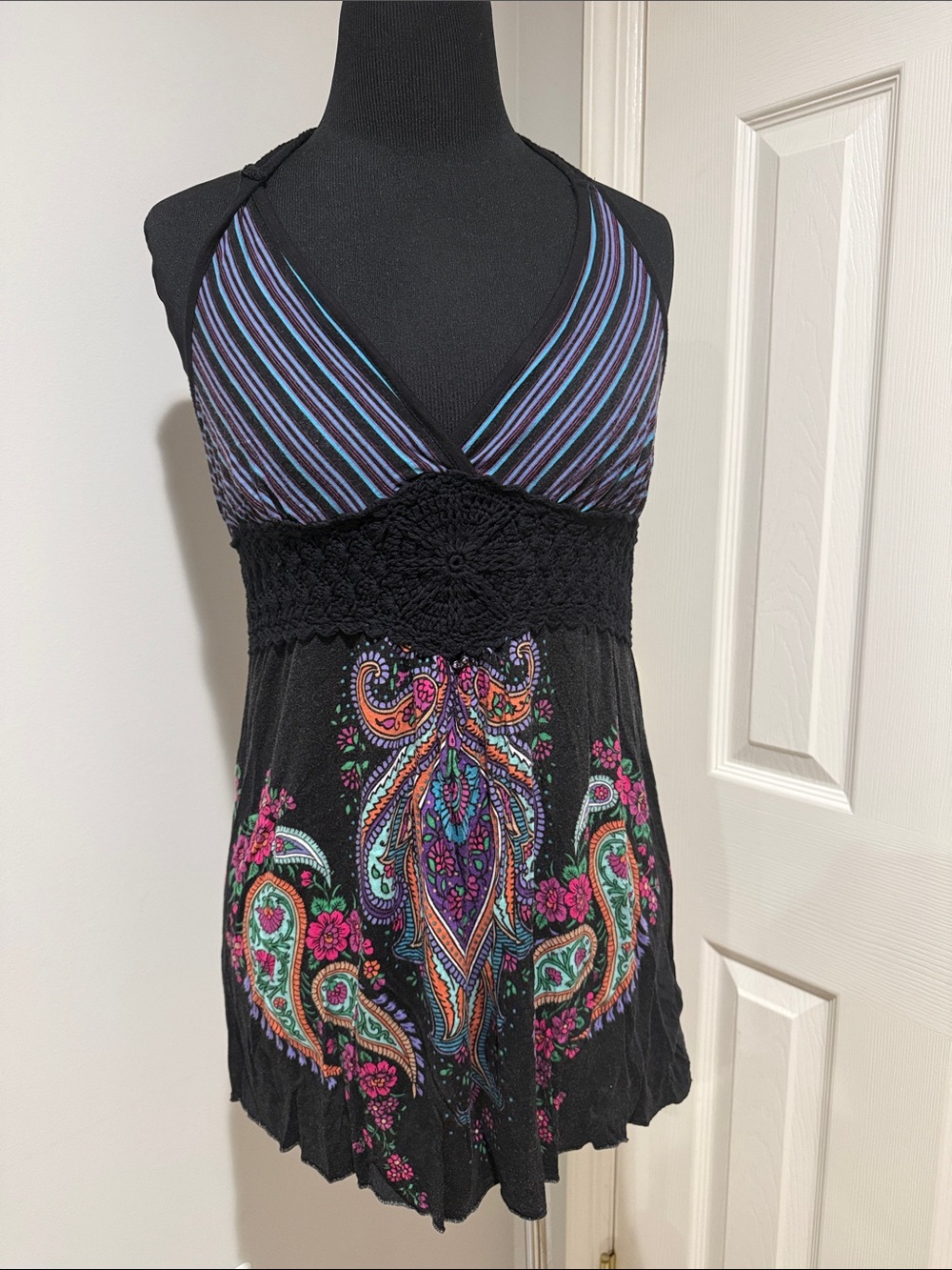 Buffalo David Bitton Black halter top  with Mult Paisley & Striped XL festival
